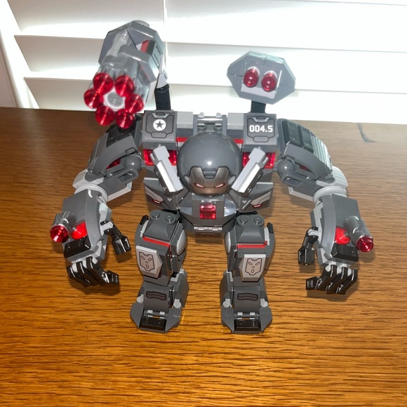 Lego Iron Man and War Machine hulk busters - Picture 4 of 4